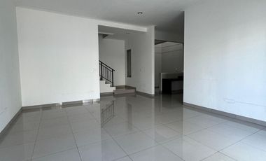 TERMURAH RUMAH 4 KAMAR PIK2. HANYA 80 JUTA PERTAHUN