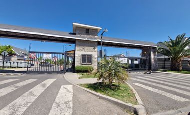 Acogedora casa Llegar Y Habitar Juan De Dios Malebran Condominio, residencial