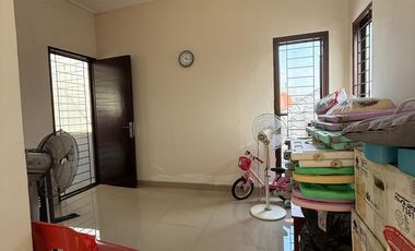 Rumah 2,5 Lt Green Lake City Cluster Asia Dijual Harga Murah Siap Huni Semi Furnished