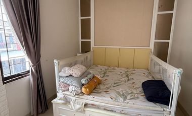 Rumah 2,5 Lt Green Lake City Cluster Asia Dijual Harga Murah Siap Huni Semi Furnished