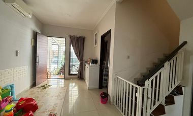 Rumah 2,5 Lt Green Lake City Cluster Asia Dijual Harga Murah Siap Huni Semi Furnished