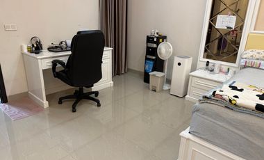 Rumah 2,5 Lt Green Lake City Cluster Asia Dijual Harga Murah Siap Huni Semi Furnished