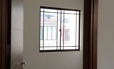 Disewa Rumah 2 Lantai Siap Huni Green Lake City Cluster Asia Kondisi Bagus