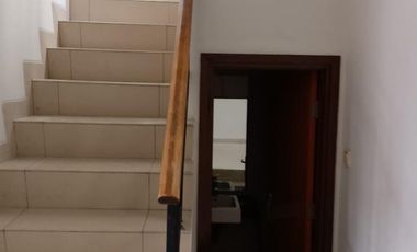 Disewa Rumah 2 Lantai Siap Huni Green Lake City Cluster Asia Kondisi Bagus