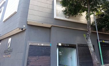 VENDO LOCAL PARA ESTRENAR FRENTE A LA DIAGONAL 15