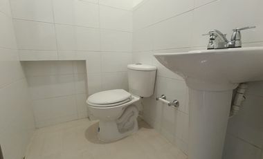 VENDO LOCAL PARA ESTRENAR FRENTE A LA DIAGONAL 15