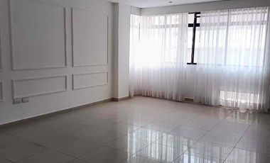 Departamenro en Colinas de los Ceibos