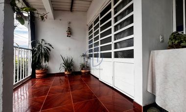 SE VENDE CASA RENTABLE EN GUATAPE 2