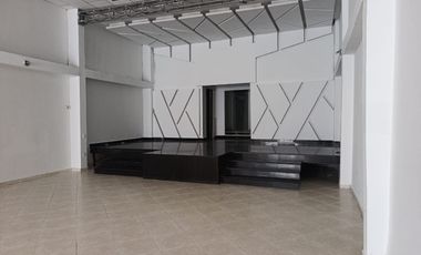 ARRIENDO LOCAL COMERCIAL EN LA CRA 33