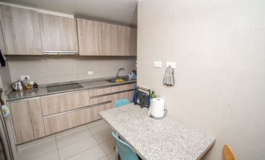 SE VENDE DEPTO EN EDIF. COSTA CAVANCHA.