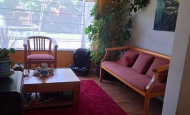 Barrio Los Conquistadores  casa ampliada 4 dormitorios, 2 terrazas , patio