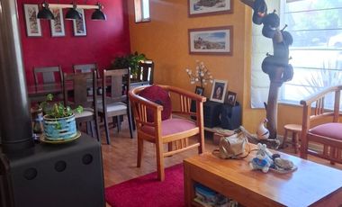 Barrio Los Conquistadores  casa ampliada 4 dormitorios, 2 terrazas , patio