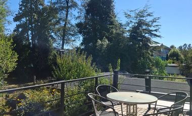 Barrio Los Conquistadores  casa ampliada 4 dormitorios, 2 terrazas , patio