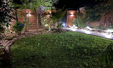 Barrio Los Conquistadores  casa ampliada 4 dormitorios, 2 terrazas , patio