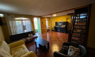 CASA 2 PISOS SAN BEENARDO