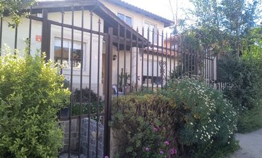 Los Corraleros 2986 (Casa 04)