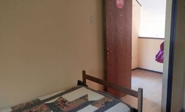 SE VENDE CASA AV. MARATHON , MACUL 3 DORMITORIOS , 2 BAÑOS , ESTACIONAMIENTO