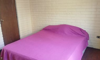 SE VENDE CASA AV. MARATHON , MACUL 3 DORMITORIOS , 2 BAÑOS , ESTACIONAMIENTO