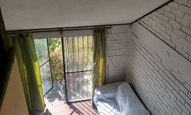 SE VENDE CASA AV. MARATHON , MACUL 3 DORMITORIOS , 2 BAÑOS , ESTACIONAMIENTO