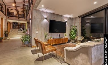 Casa en Arriendo Sector Loma del Escobero - Envigado