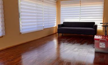 Venta De Casa Con Jardín