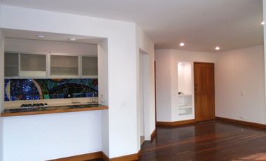 Apartamento en Arriendo en Pinares Alto en unidad cerrada
