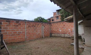 Vendo Casa en Santa Cruz a Precio de Oportunidad