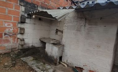 Vendo Casa en Santa Cruz a Precio de Oportunidad