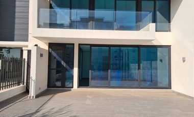 Vendo Promesa Townhouse Con Lindas Vistas, Seguridad 24/7