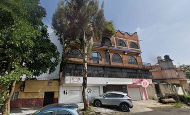 🏢 Venta de derechos litigiosos – Edificio de 5 niveles con uso mixto