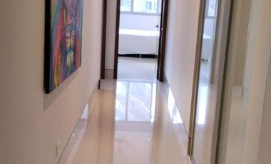 En Playa Salguero - En Arriendo -Apartamento 4 habitaciones 5 baños frente al mar