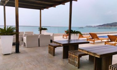 En Playa Salguero - En Arriendo -Apartamento 4 habitaciones 5 baños frente al mar