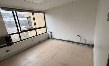 Remodelada, Buena Conectividad, A Pasos Metro Tobalaba