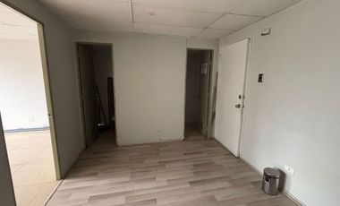 Remodelada, Buena Conectividad, A Pasos Metro Tobalaba