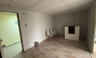 Remodelada, Buena Conectividad, A Pasos Metro Tobalaba