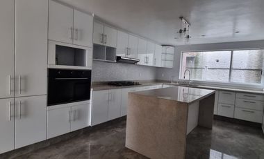 Casa en Renta en Lomas de Memetla