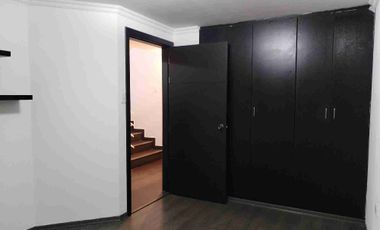 CASA CON TERRAZA DE VENTA EN CONOCOTO VALLE DE LOS CHILLOS