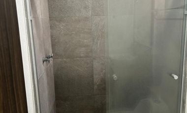 RENTA DEPARTAMENTO DE 2 HABITACIONES EN ZONA SEGURA, TRANQUILA Y EN PLANTA BAJA