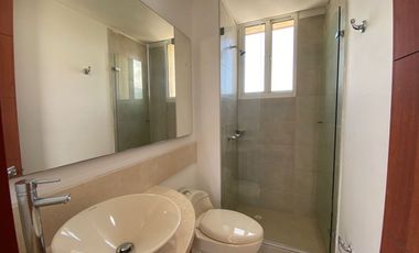 Amplio Apartamento Duplex de 3 Alcobas