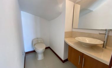 Amplio Apartamento Duplex de 3 Alcobas