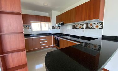 Amplio Apartamento Duplex de 3 Alcobas