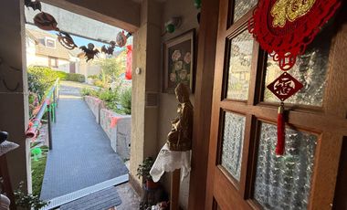 Se Vende Amplia y Luminosa Casa 3D/2B con Piscina en Condominio en Alto Macul