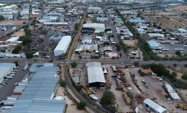 En Venta – Bodega Industrial de 2,000 m² + terreno adjunto de 1,402 mts