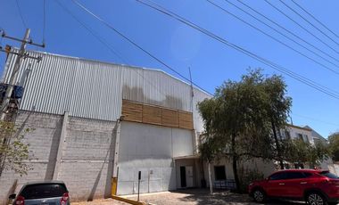 En Venta – Bodega Industrial de 2,000 m² + terreno adjunto de 1,402 mts