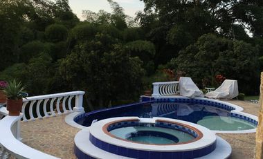 Casa Campestre para el Arriendo y Venta en unidad cerrada ubicada en Cerritos