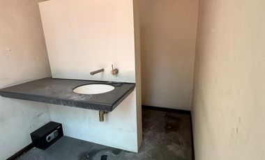 Renta Amplios Locales u oficinas de 80 y 367m2 en Col. Del Valle Norte