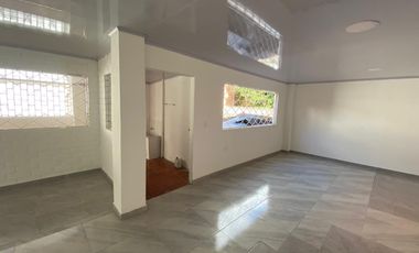 ARRIENDO AMPLIA CASA COMERCIAL EN SAN FRANCISCO