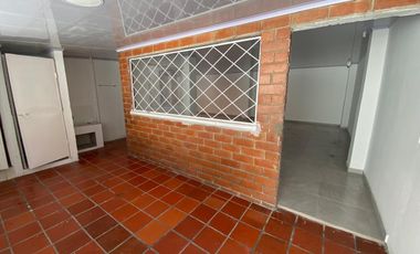 ARRIENDO AMPLIA CASA COMERCIAL EN SAN FRANCISCO