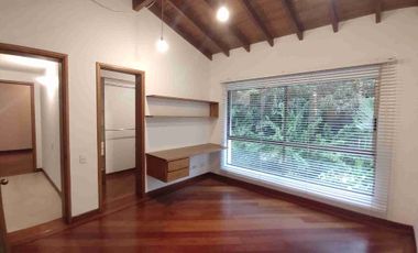 Casa en venta en Envigado, sector Benedictinos
