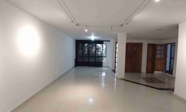 Casa en venta en Envigado, sector Benedictinos